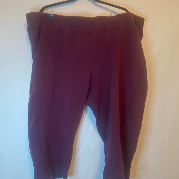Women's Plus-Size Sport/Active Capris, Size 4x - Picture 1 of 2